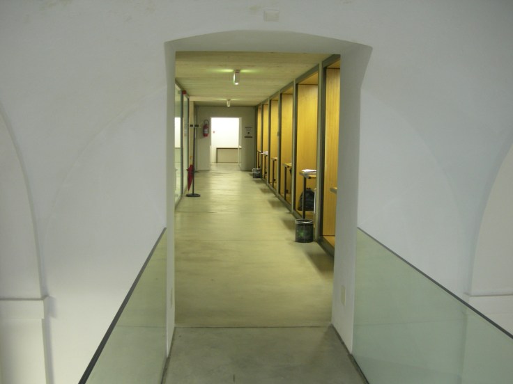 Lugano Biblioteca Universitaria 001