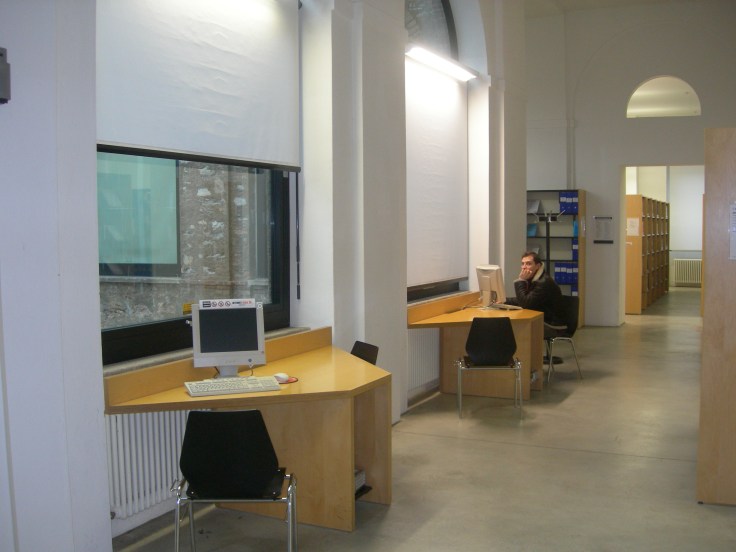 Lugano Biblioteca Universitaria 005